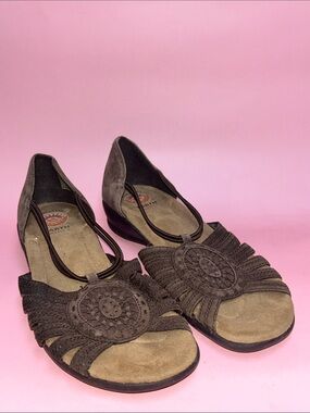 Earth Spirit Dark Brown Suede and leather Open-Toe Flats with Woven Medallion